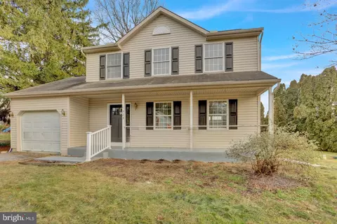 525 Snyder Rd, Ontelaunee, PA 19605
