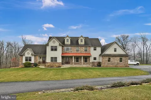 400 W Lawn Ave, Reading, PA 19609