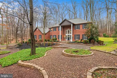12 Seven Springs Dr, Reading, PA 19607