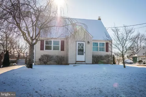 329 Colebrookdale Rd, Boyertown, PA 19512