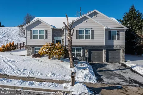 213 Longview Dr, Reading, PA 19608