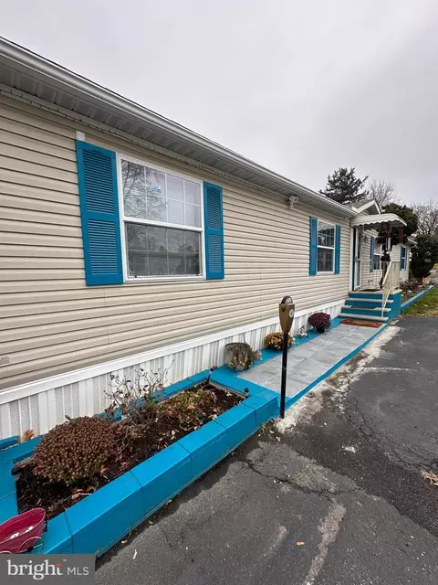 60 Valley View Trailer Park, Reading, PA 19605