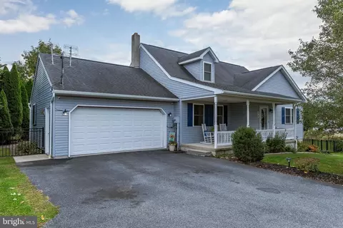 36 N Second St, Shartlesville, PA 19554