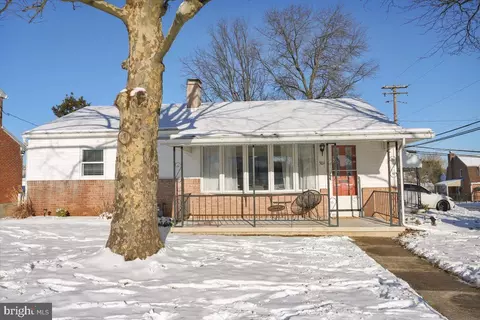 501 Dorchester Ave, West Lawn, PA 19609