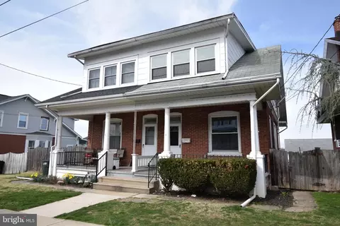 29 W Broad St, Shillington, PA 19607