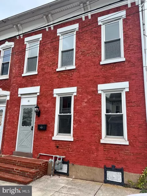 41 N Richmond St, Fleetwood, PA 19522