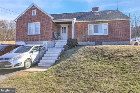 1300 Butter Ln, Reading, PA 19606