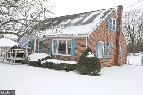 90 Henry Ave, Boyertown, PA 19512