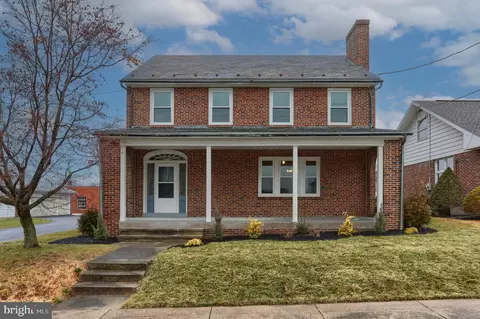 751 State St, Hamburg, PA 19526