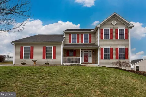 31 Hickory Ln, Bernville, PA 19506