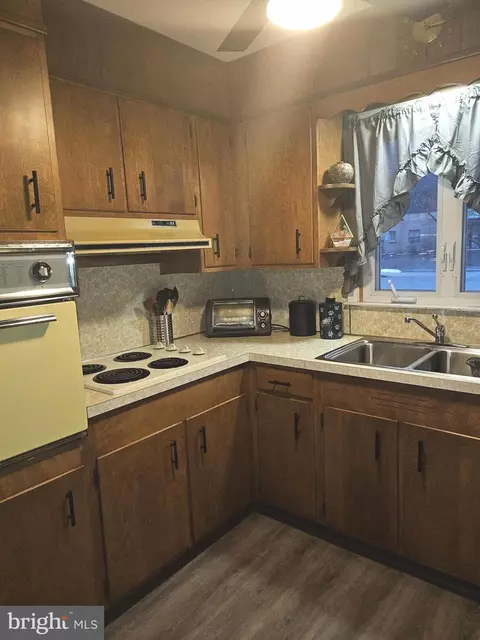 615 High Blvd, Reading, PA 19607 photo 5