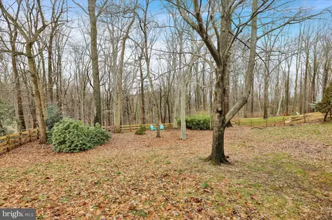 Exterior - 235 New Castle Dr, Reading, PA 19607 photo 13 of 19