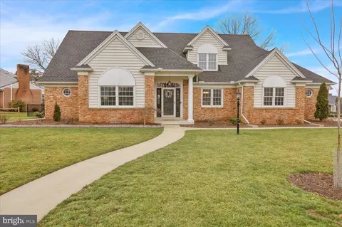 3228 Westview Dr, Reading, PA 19605