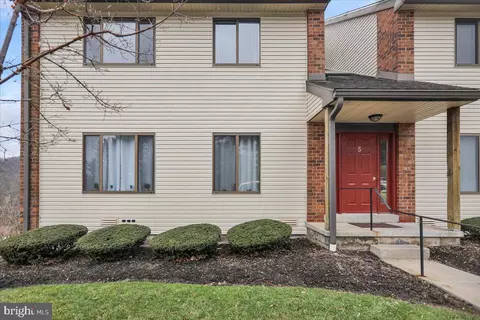 42 Maple St #5A, Mohnton, PA 19540