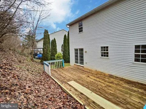 230 Bainbridge Cir, Reading, PA 19608 photo 39