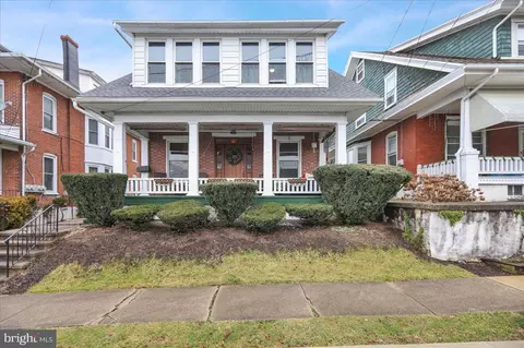 49 S Sterley St, Reading, PA 19607