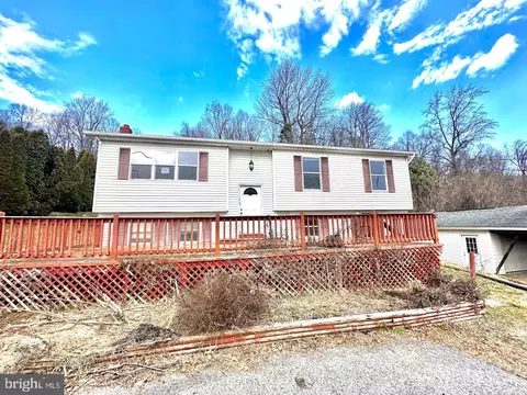 4116 Pricetown Rd, Fleetwood, PA 19522