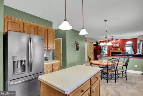 3507 Kickapoo Dr, Reading, PA 19608 photo 7