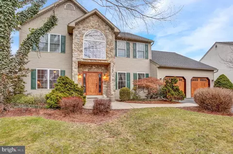 3507 Kickapoo Dr, Reading, PA 19608
