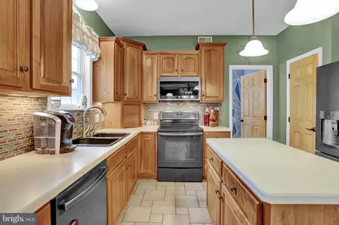 3507 Kickapoo Dr, Reading, PA 19608 photo 6