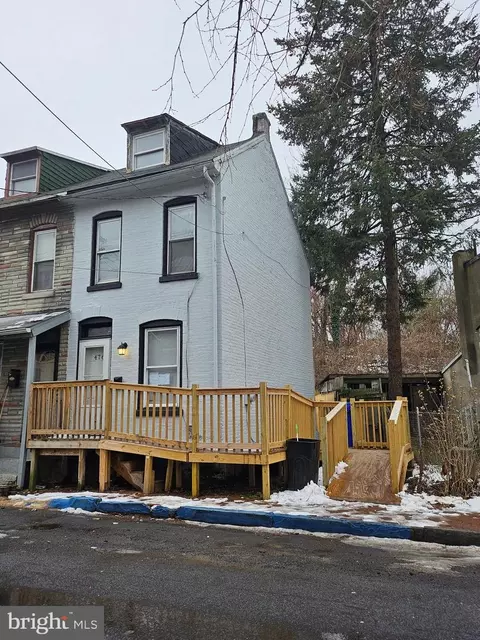 476 Spring Garden St, Reading, PA 19602