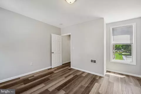 516 Laurel St, Reading, PA 19602 photo 12