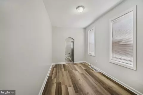 516 Laurel St, Reading, PA 19602 photo 5