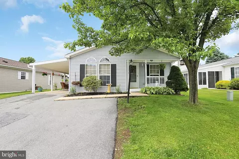 51 Westview Ter, Womelsdorf, PA 19567
