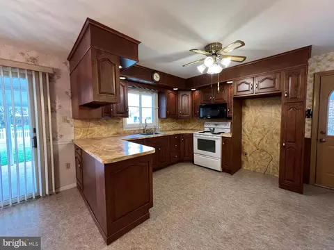 251 High Blvd, Reading, PA 19607 photo 4