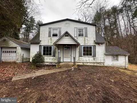12 Long Lane Rd, Boyertown, PA 19512