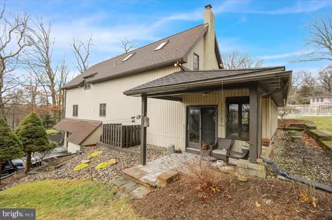 Exterior - 3535 Pine Ave, Reading, PA 19606 photo 9 of 11
