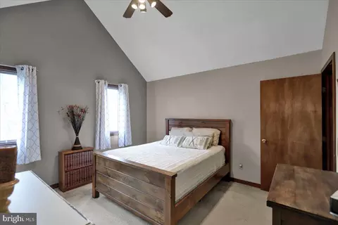Bedroom - 3535 Pine Ave, Reading, PA 19606 photo 5 of 7