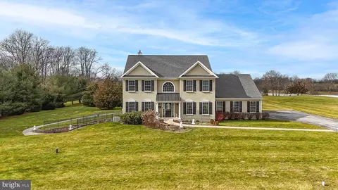 107 Blackwood Ln, Douglassville, PA 19518