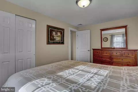 Bedroom - 23 Golfview Ln, Reading, PA 19606 photo 2 of 6