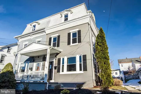 53 Main St, Mohnton, PA 19540