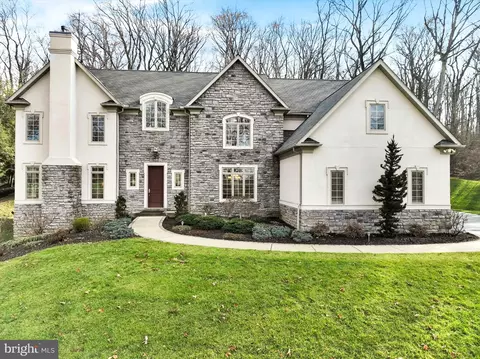 10 Woods Way, Wyomissing, PA 19610