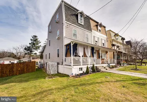 225 Pennwyn Pl, Reading, PA 19607