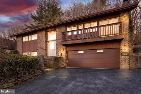 306 4th St, Reading, PA 19607