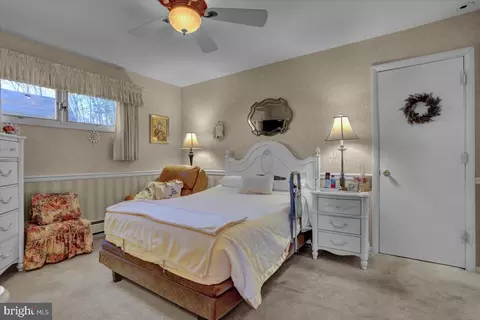 Bedroom - 306 4th St, Reading, PA 19607 photo 1 of 9