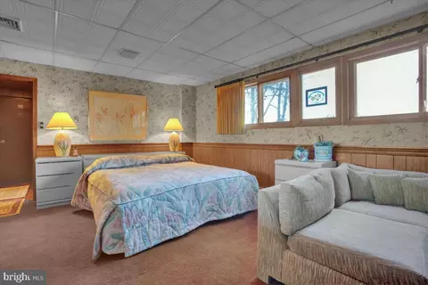 Bedroom - 306 4th St, Reading, PA 19607 photo 8 of 9