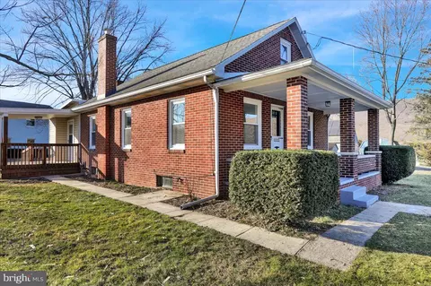 834 N 5th St, Hamburg, PA 19526