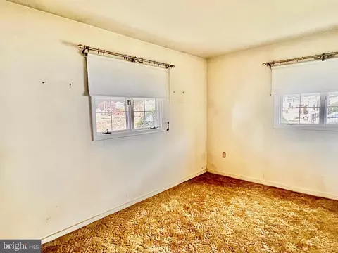 Bedroom - 2201 Cullum Dr, Reading, PA 19601 photo 3 of 3