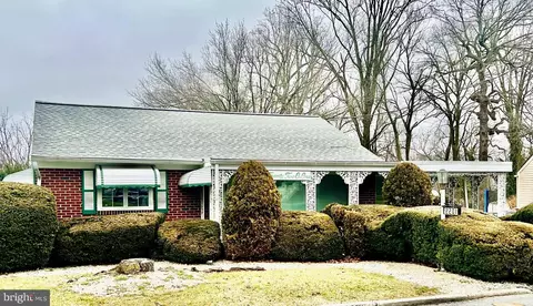Exterior - 2201 Cullum Dr, Reading, PA 19601 photo 4 of 4