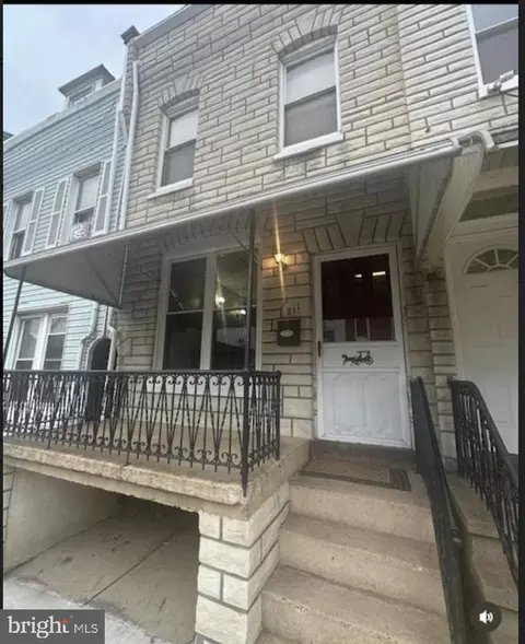 811 Douglass St, Reading, PA 19604