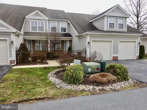 202 Oak Hill Ln, Reading, PA 19610