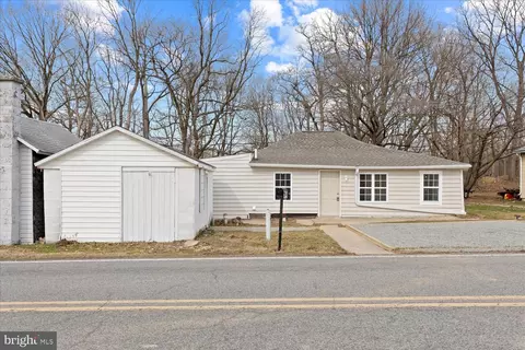 47 Berkley Park Rd, Reading, PA 19605