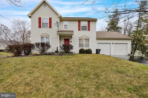 4285 Hunters Run Blvd, Reading, PA 19606