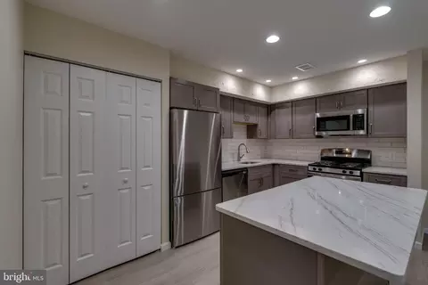 Kitchen - 2902 State Hill Rd #E5, Reading, PA 19610 photo 2 of 7
