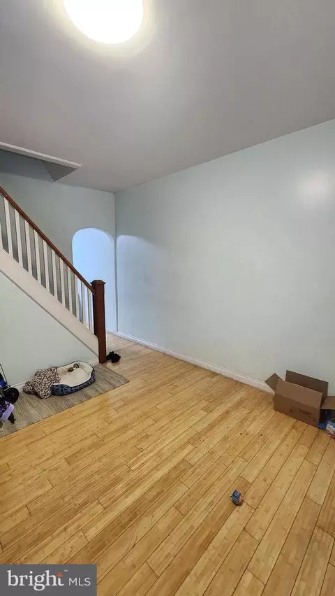 Entry Way - 932 Spring St, Reading, PA 19604 photo 1 of 2