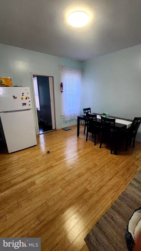 Dining - 932 Spring St, Reading, PA 19604 photo 1 of 2